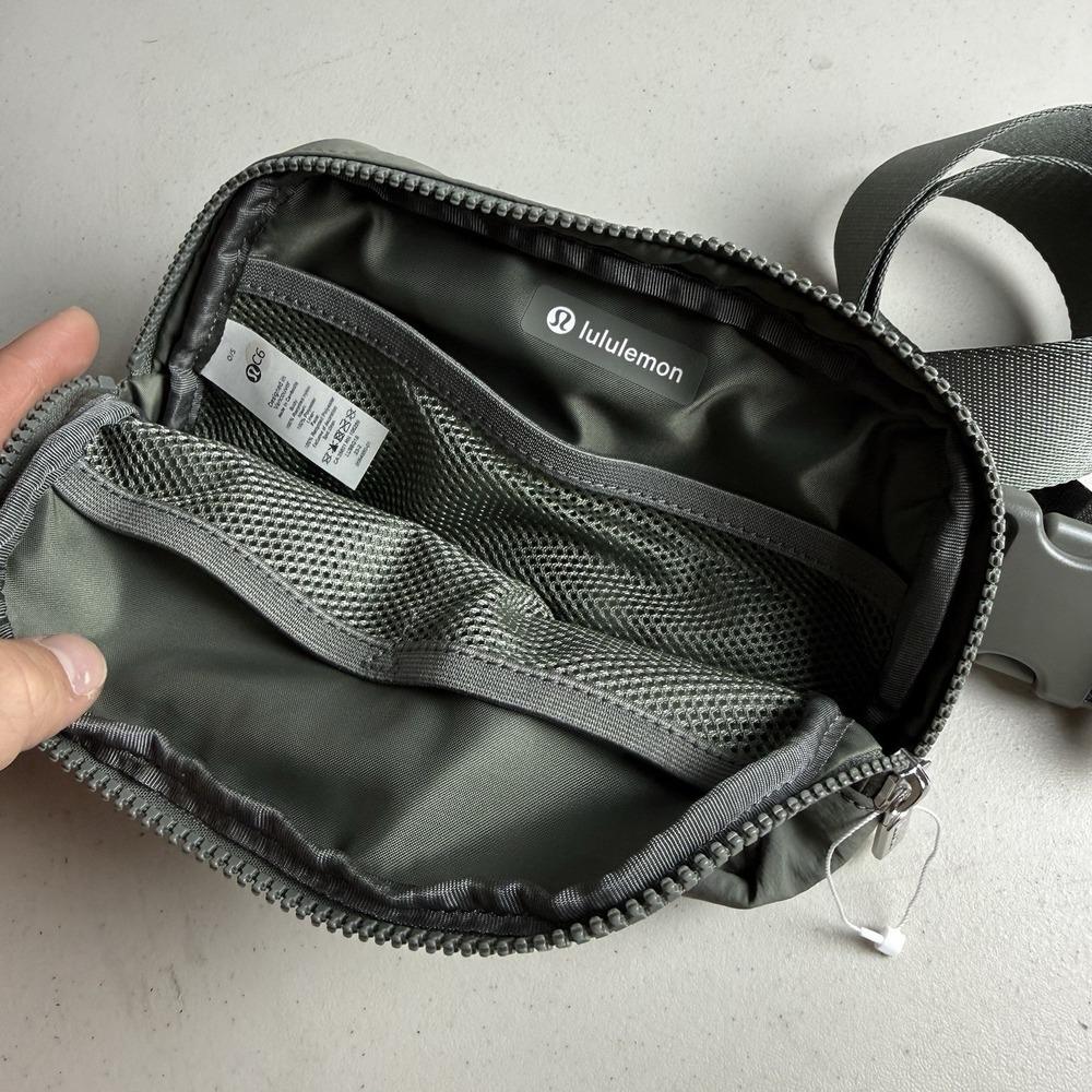 Lululemon Everywhere Belt Bag 1L Grey Sage Adjustable Crossbody Strap Waists/Hip - Picture 7 of 7